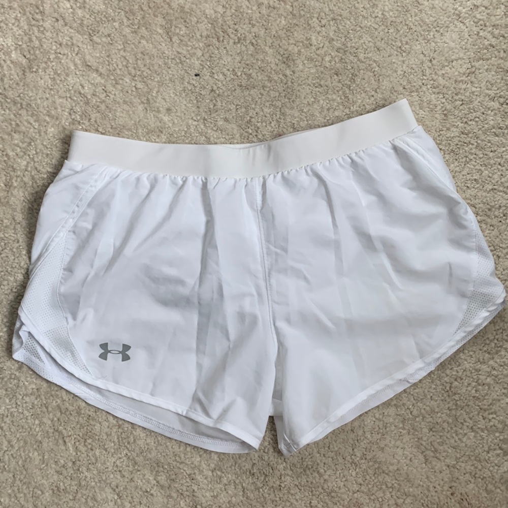 White under armour workout shorts